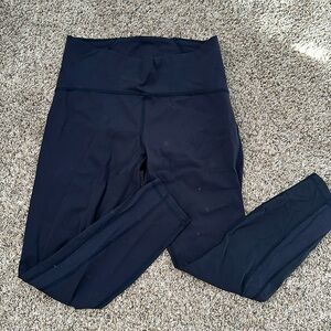 Lululemon Leggings Train Times 7/8 in Navy with Back Pocket